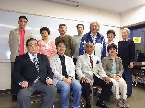 2015年の藤沢市水泳協会総会での理事会メンバーの集合写真