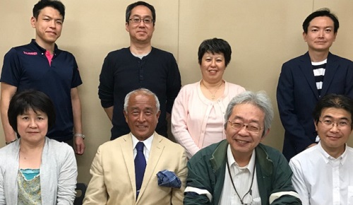 2018年の藤沢市水泳協会総会での理事会メンバーの集合写真